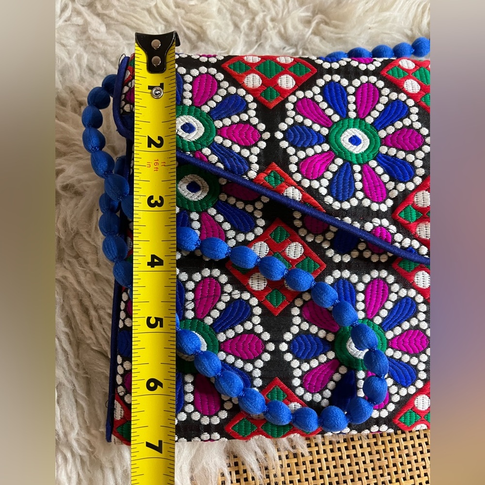 Colorful Handmade Purse 👛 - Picture 4 of 6